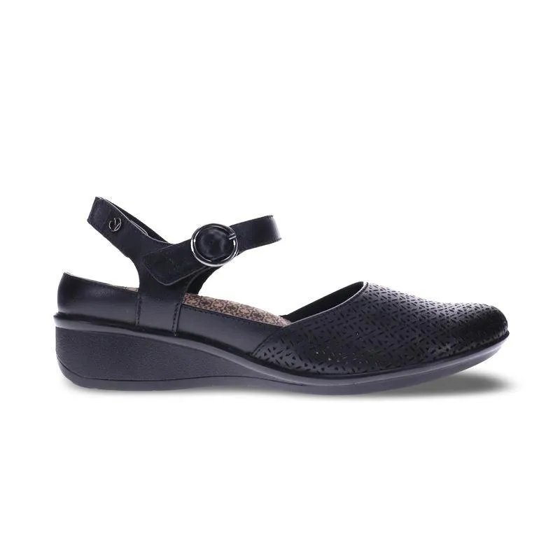 Calabria Closed Toe Sandal - Limited Time Offer
