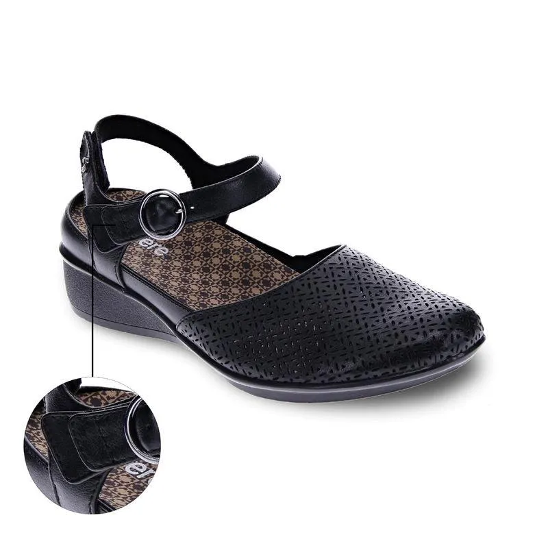 Calabria Closed Toe Sandal - Limited Time Offer