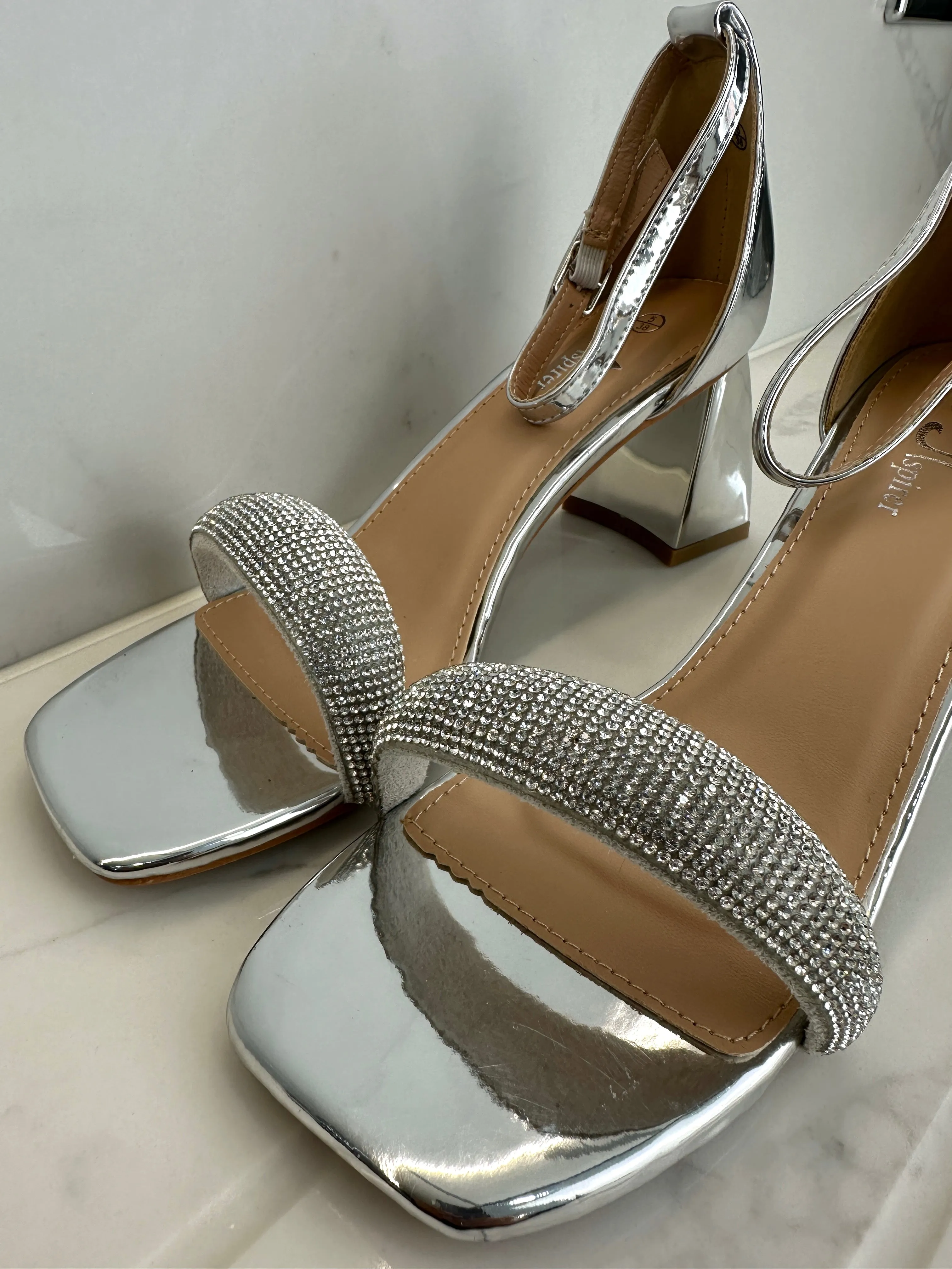 LO5 (SILVER)