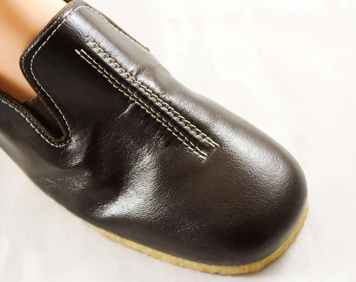 Size 9 Brown Shoes - Unworn 60s Platform - 1960s Mod Leather Pumps - Rounded Toe - Top Stitching - Wedge Heel - NOS 60's Deadstock - 9W Wide